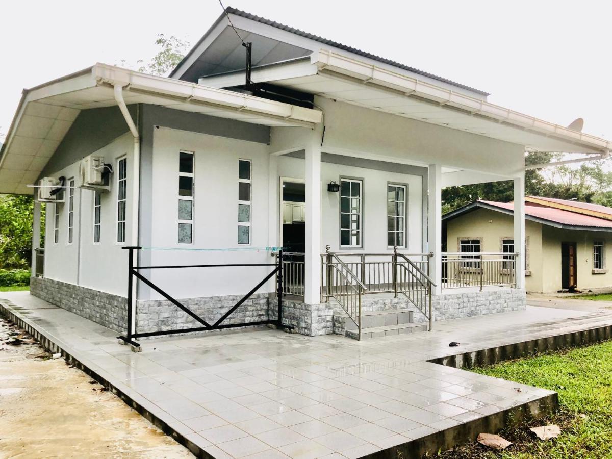 Grace Guesthouse Kota Belud Esterno foto