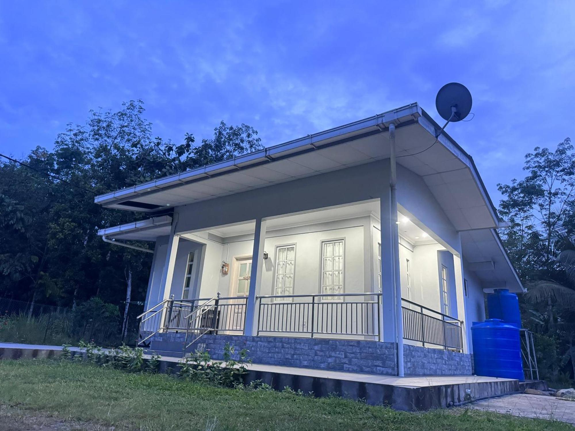Grace Guesthouse Kota Belud Esterno foto